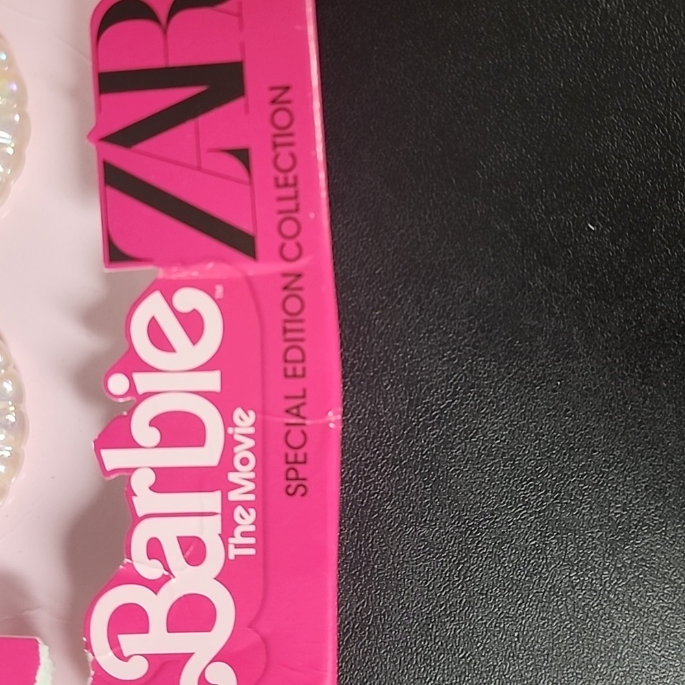 ZARA Barbie Shell Earrings - Picture 5 of 9